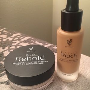 Setting powder (3/4) full. Foundation (3/4) full